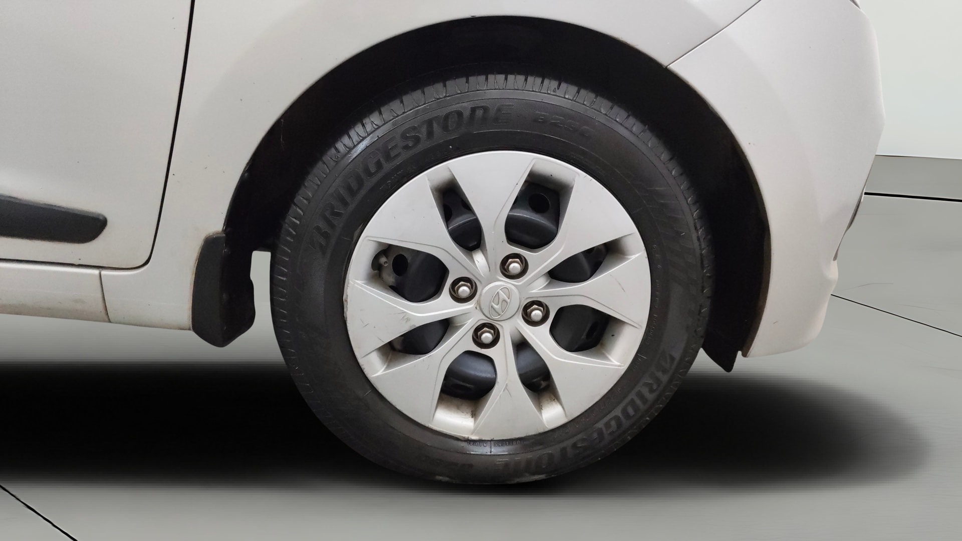 View 2015 Hyundai Xcent S Petrol Image 39 Used 2015 Hyundai Xcent S Petrol Image 39