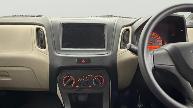 View Maruti Suzuki 1000 Image 17 Used Maruti Suzuki 1000 Image 17