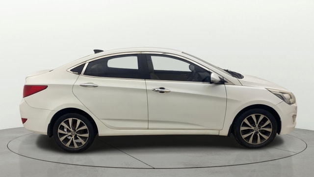 View Hyundai Verna Image 27 Used Hyundai Verna Image 27