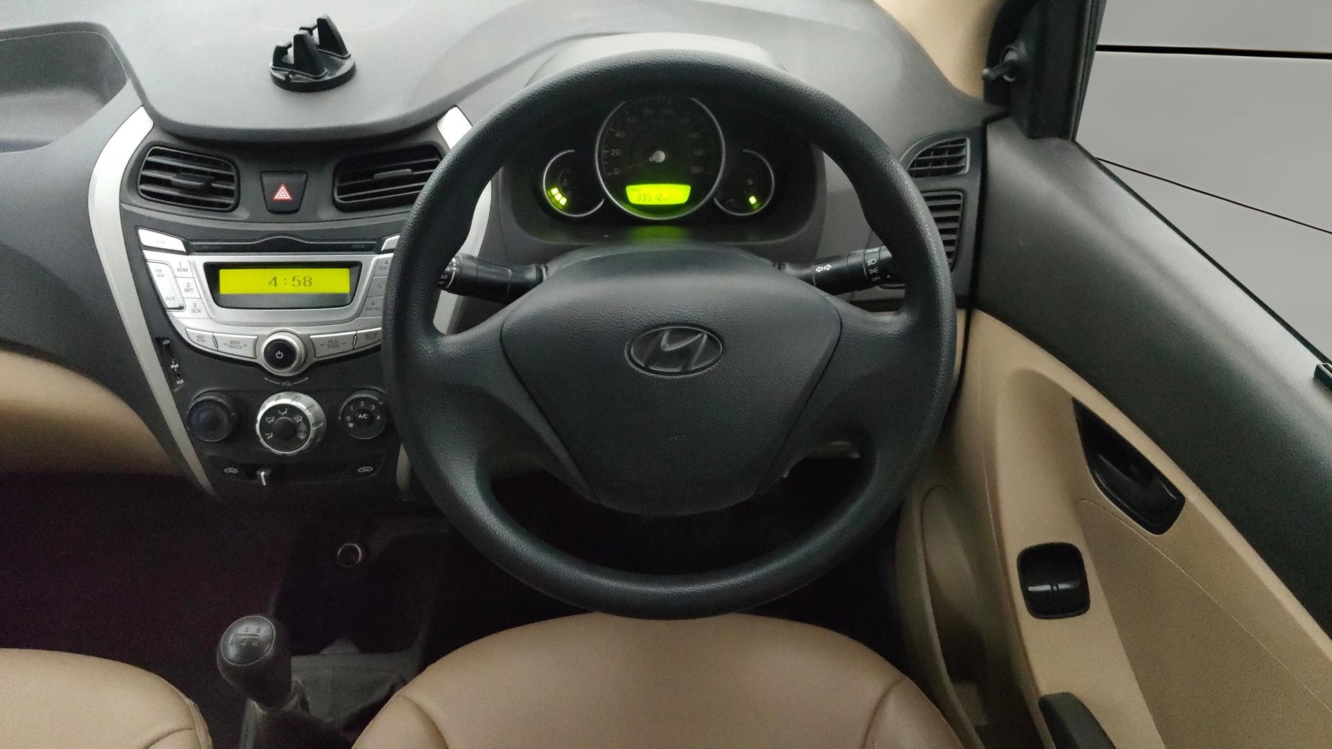 View 2017 Hyundai EON Magna Plus Image 20 Used 2017 Hyundai EON Magna Plus Image 20