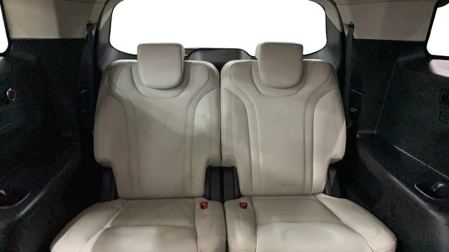 View Mahindra XUV700 Image 10 Used Mahindra XUV700 Image 10
