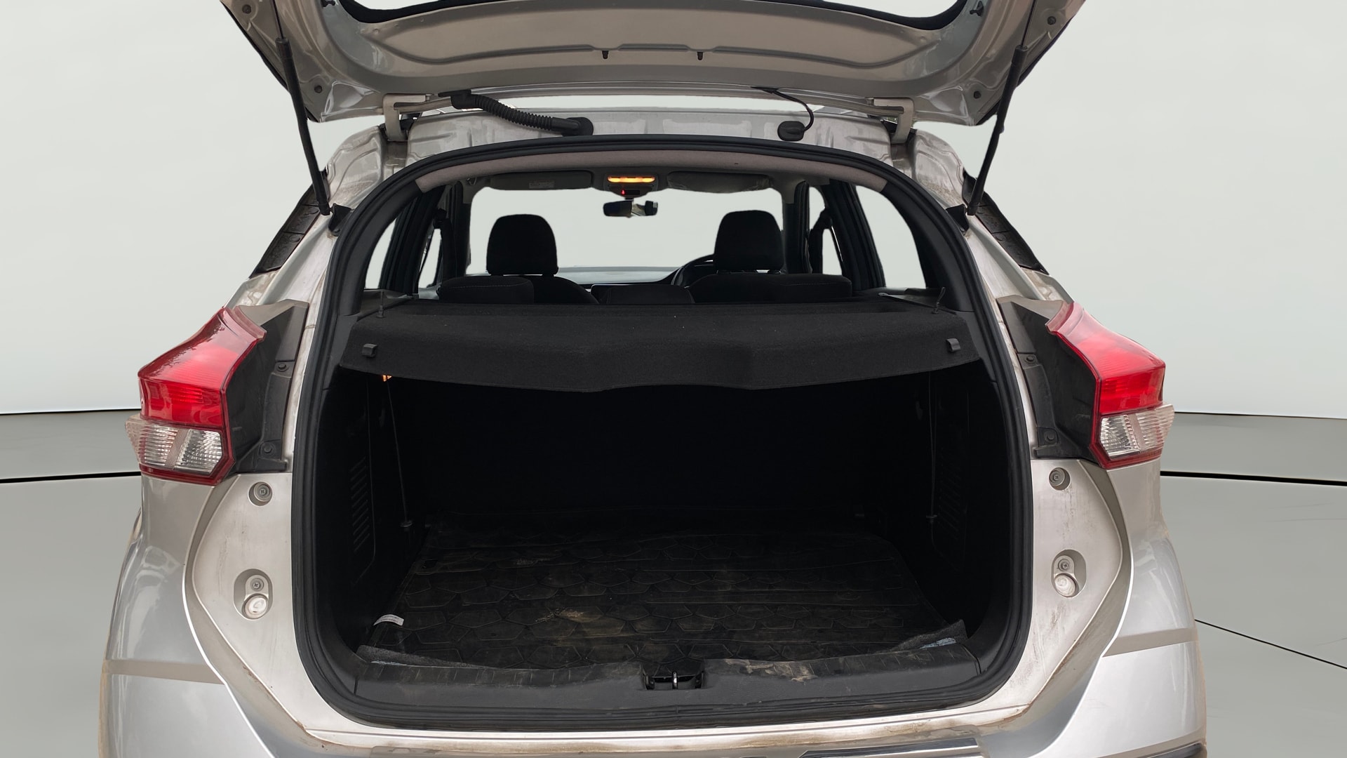 View 2020 Nissan Kicks 1.3 Turbo XV CVT Image 38 Used 2020 Nissan Kicks 1.3 Turbo XV CVT Image 38