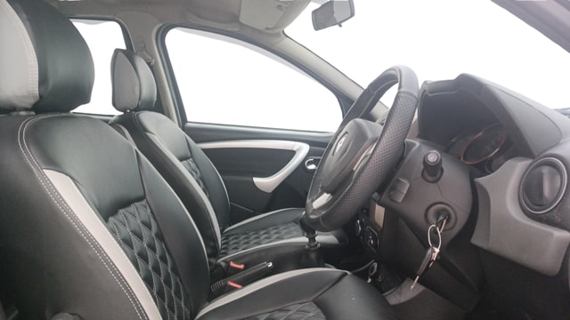 View Renault Duster Image 26 Used Renault Duster Image 26