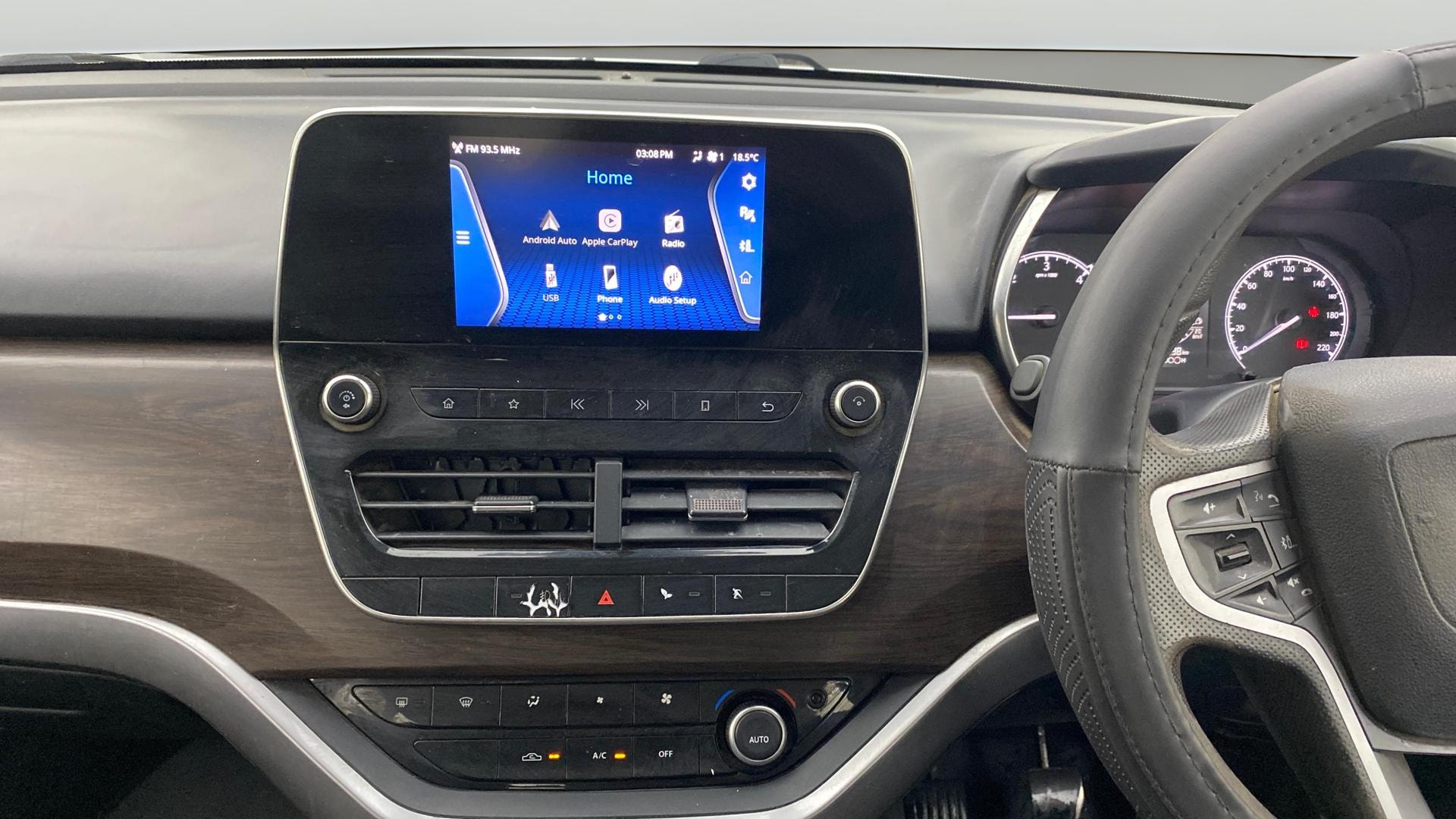 View 2022 Tata Harrier XE Image 18 Used 2022 Tata Harrier XE Image 18