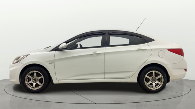 View Hyundai Fluidic Verna Image 25 Used Hyundai Fluidic Verna Image 25