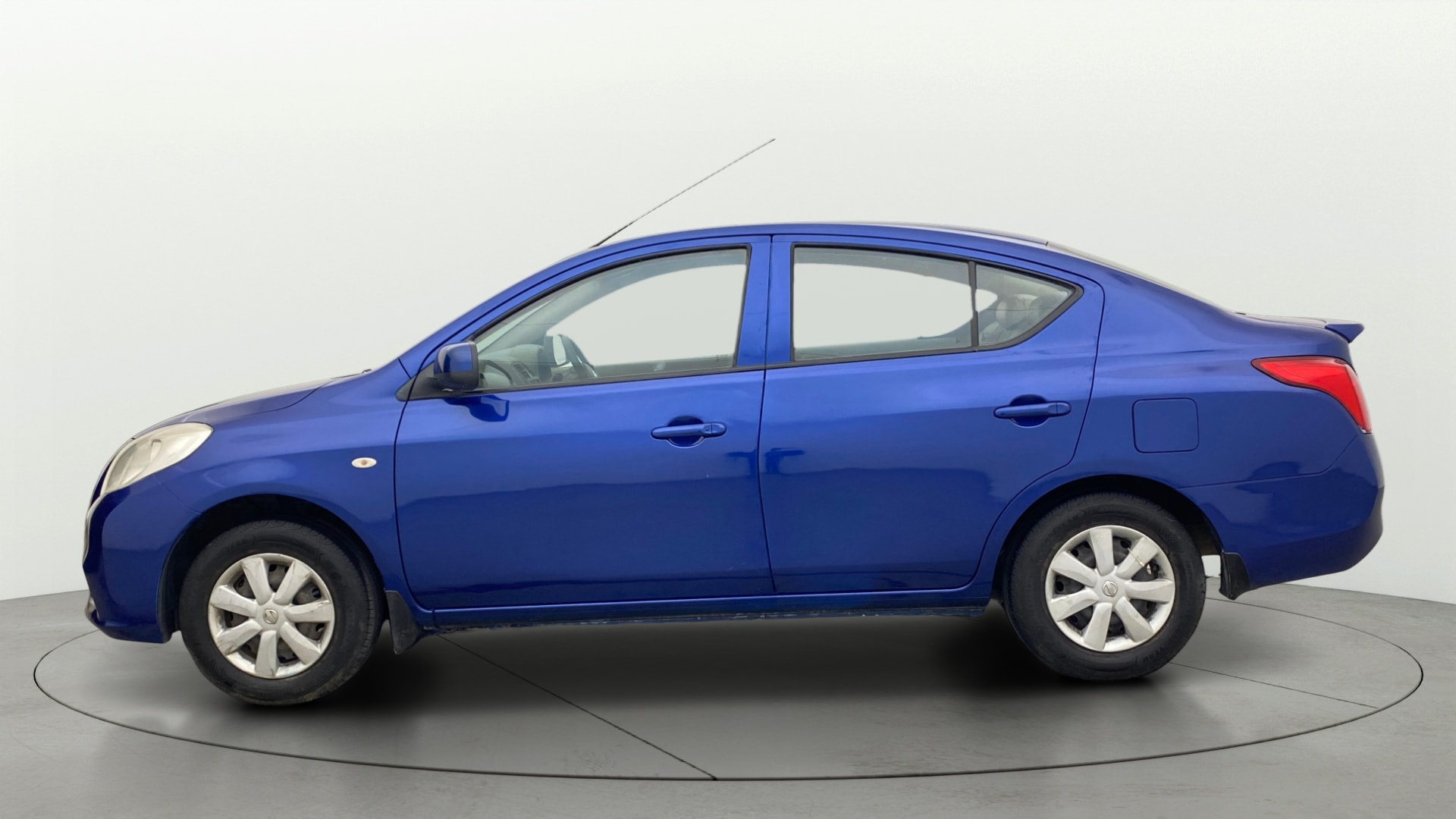 View 2013 Nissan Sunny XL Petrol CVT Image 5 Used 2013 Nissan Sunny XL Petrol CVT Image 5