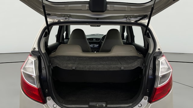 View Maruti Suzuki Alto K10 Image 37 Used Maruti Suzuki Alto K10 Image 37