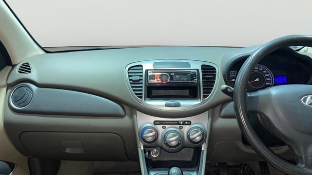 View Hyundai i10 Image 30 Used Hyundai i10 Image 30