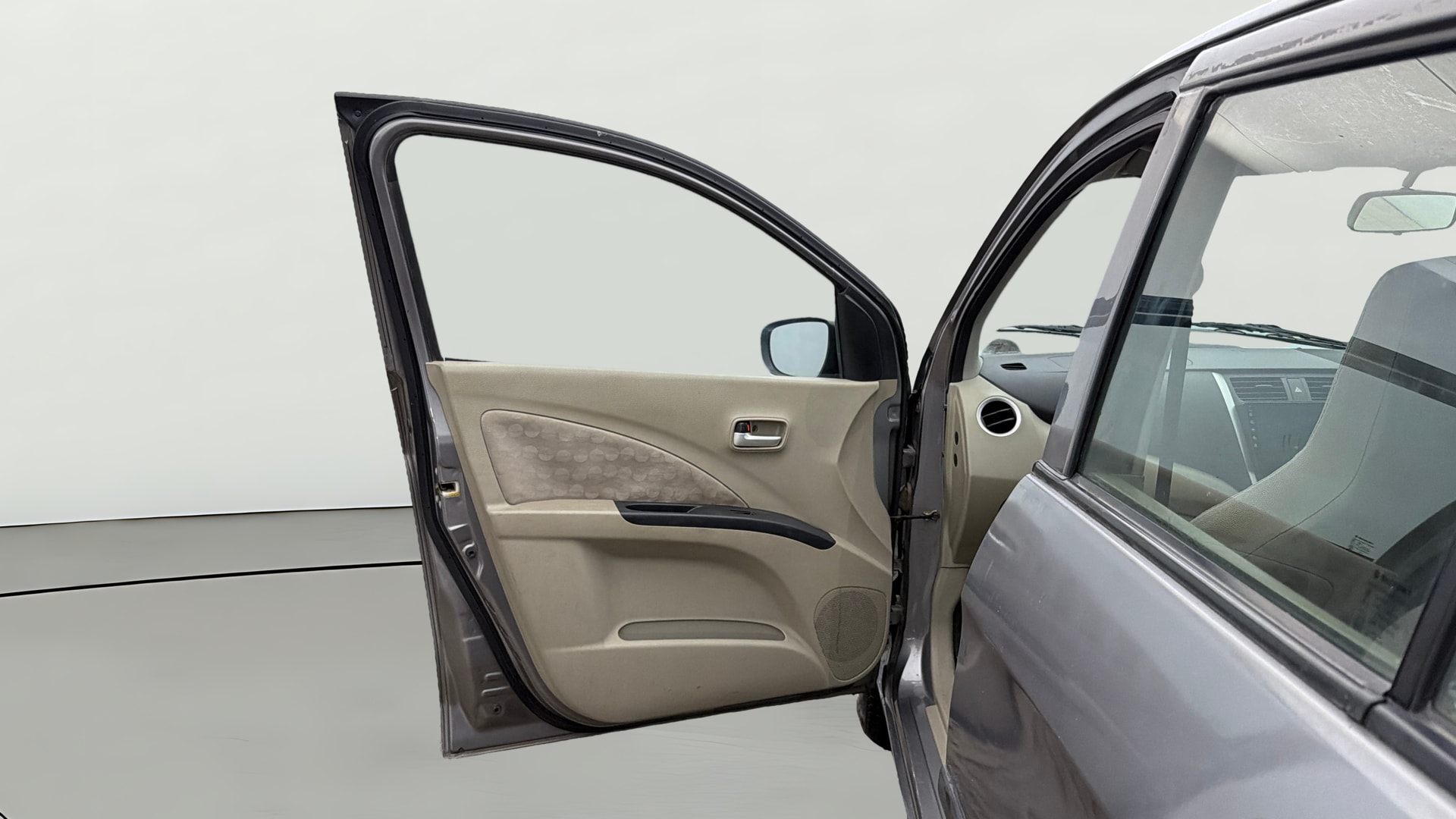 View 2017 Maruti Suzuki 1000 Base Variant Image 31 Used 2017 Maruti Suzuki 1000 Base Variant Image 31