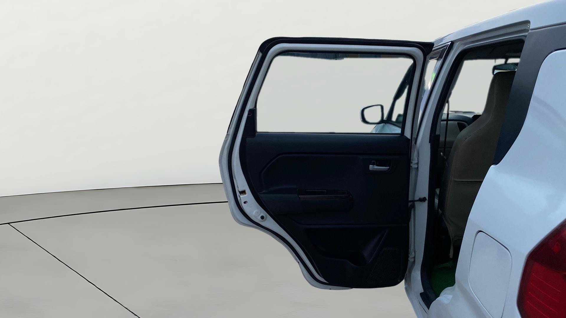 View 2020 Maruti Suzuki 1000 Base Variant Image 22 Used 2020 Maruti Suzuki 1000 Base Variant Image 22