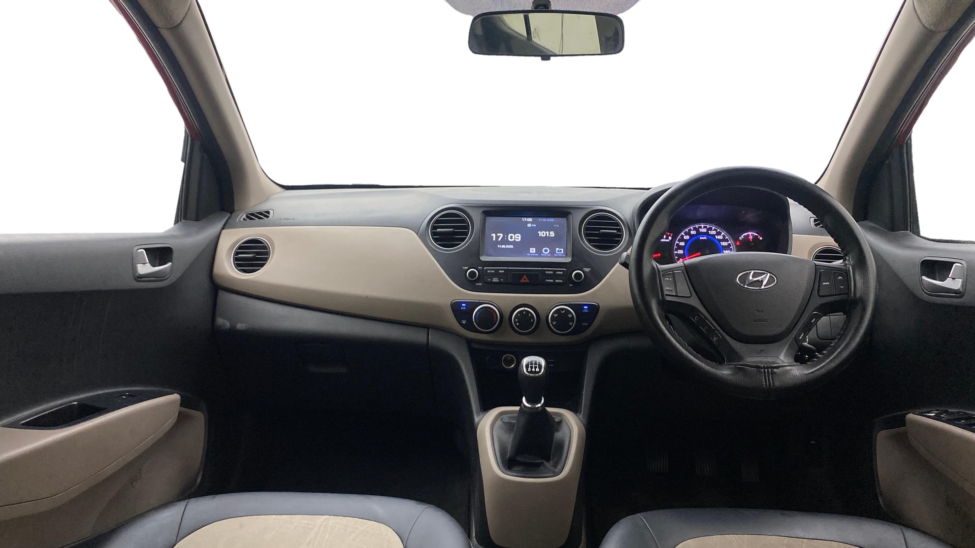 View 2018 Hyundai Grand i10 Sportz 1.2 Kappa Image 15 Used 2018 Hyundai Grand i10 Sportz 1.2 Kappa Image 15