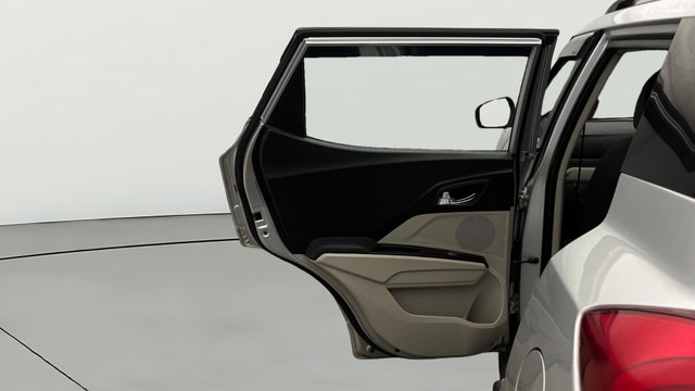 View Mahindra XUV300 Image 23 Used Mahindra XUV300 Image 23