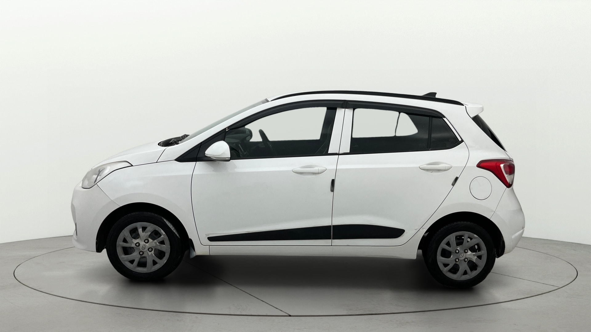 View 2019 Hyundai Grand i10 Sportz 1.2 Kappa Image 26 Used 2019 Hyundai Grand i10 Sportz 1.2 Kappa Image 26