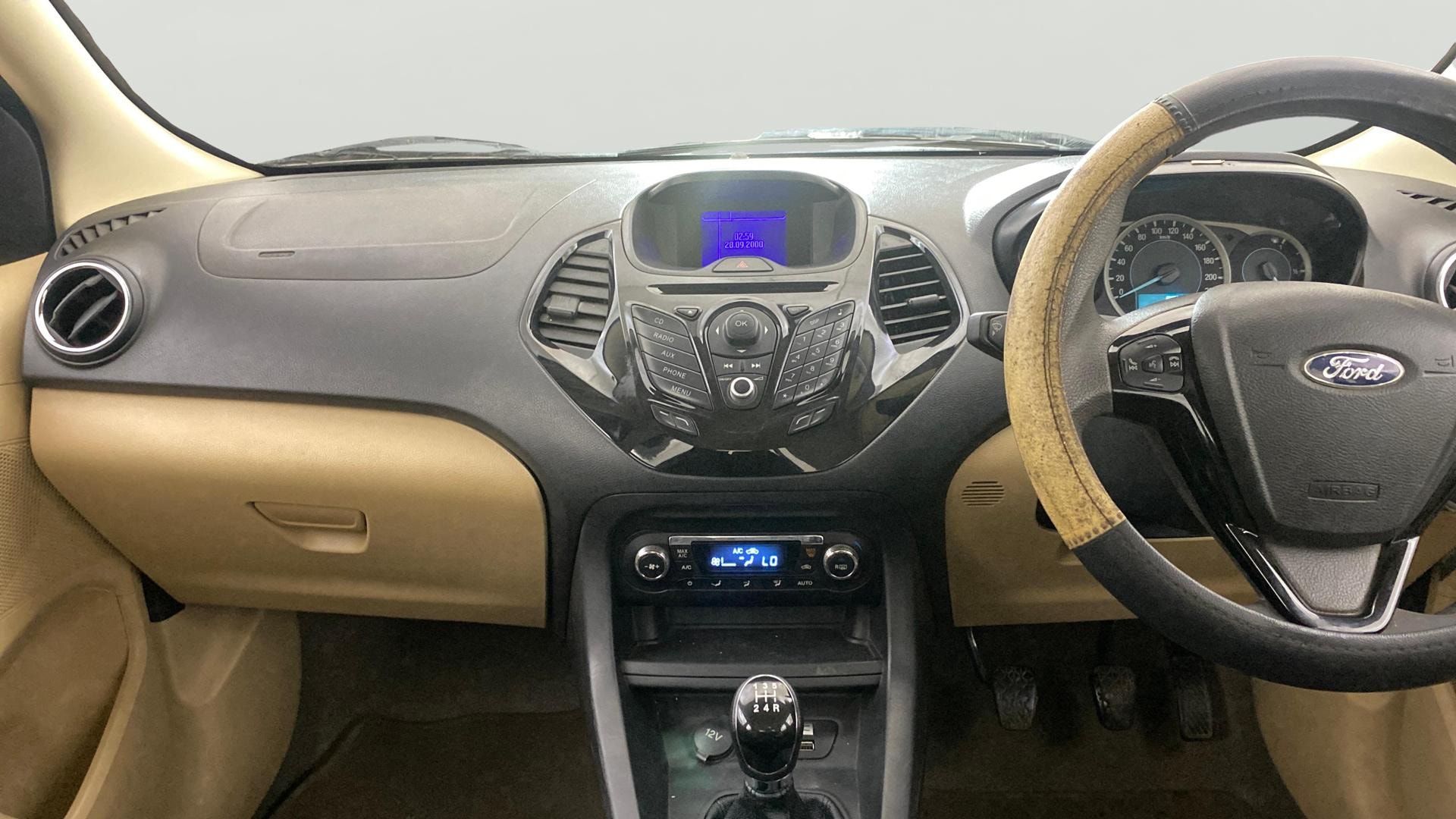 View 2016 Ford Figo Aspire 1.2P Ambiente MT BS IV Image 17 Used 2016 Ford Figo Aspire 1.2P Ambiente MT BS IV Image 17