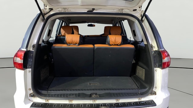 View Tata Hexa Image 40 Used Tata Hexa Image 40