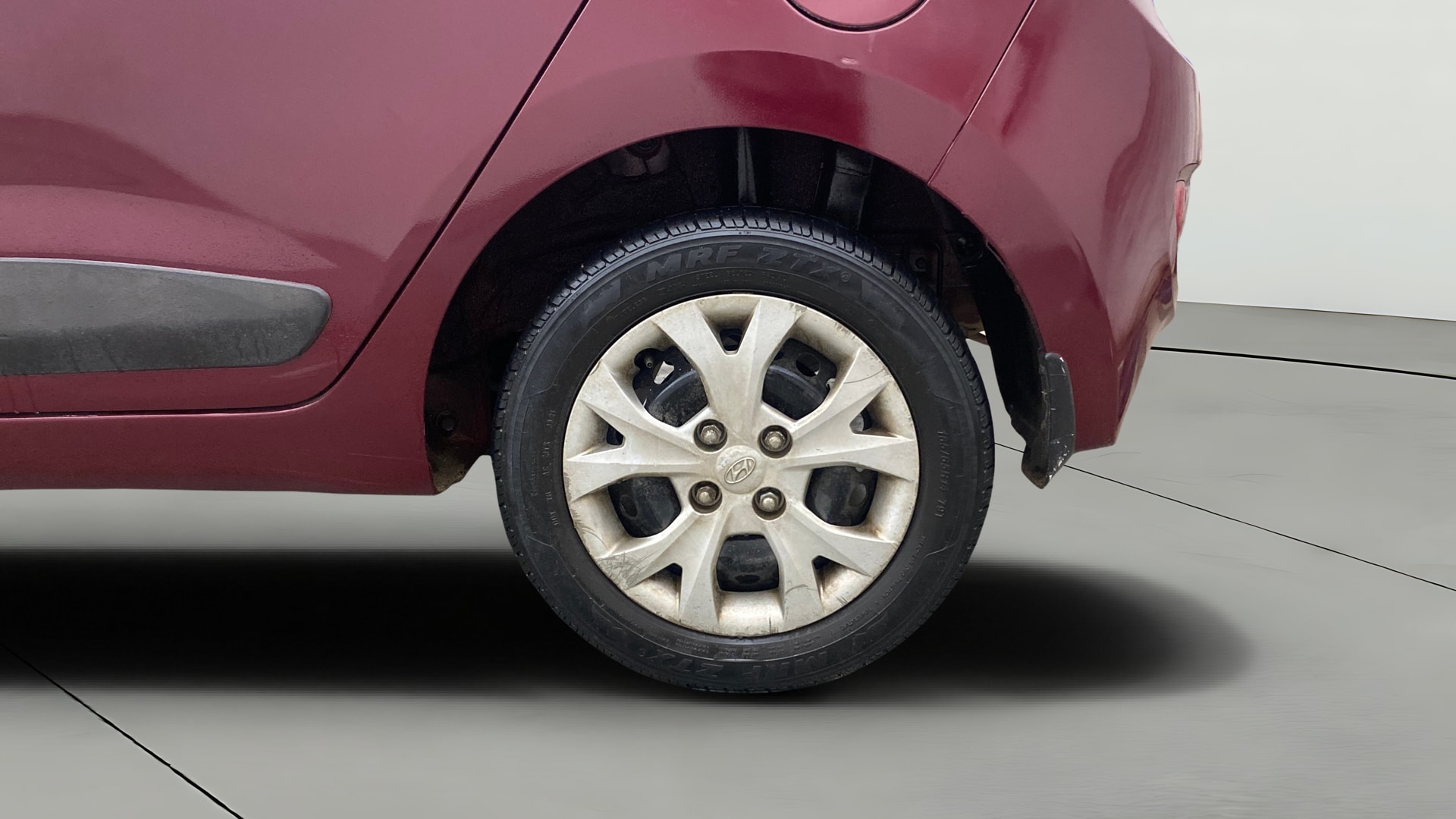 View 2014 Hyundai Grand i10 Sportz 1.2 Kappa Image 12 Used 2014 Hyundai Grand i10 Sportz 1.2 Kappa Image 12