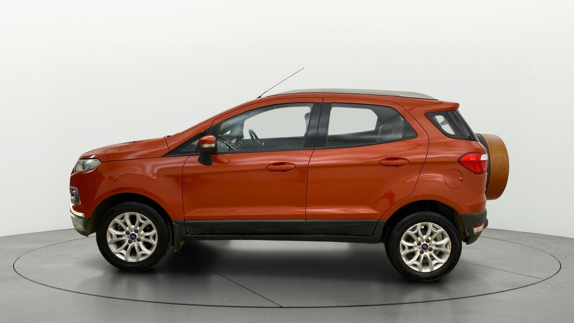 View 2014 Ford EcoSport 1.5 TDCi Diesel Ambiente BS IV Image 5 Used 2014 Ford EcoSport 1.5 TDCi Diesel Ambiente BS IV Image 5
