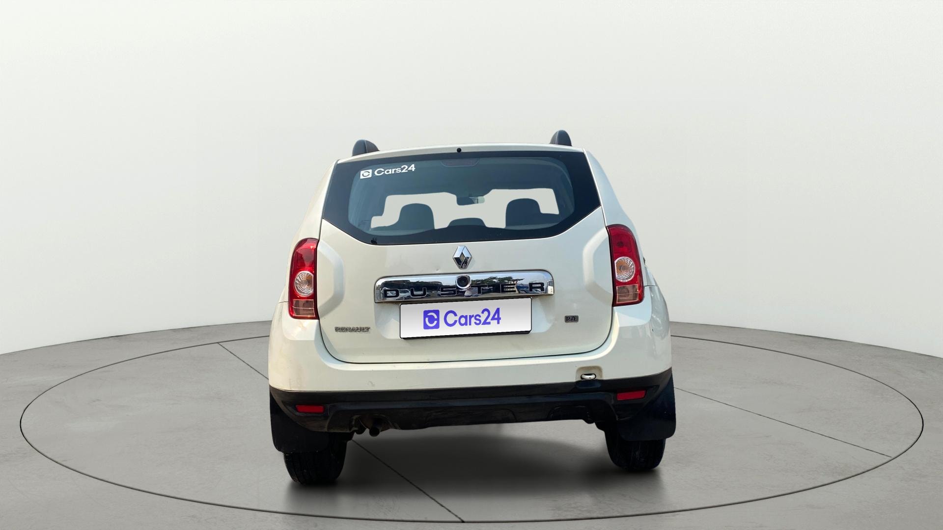 View 2015 Renault Duster Petrol RXE BS IV Image 38 Used 2015 Renault Duster Petrol RXE BS IV Image 38