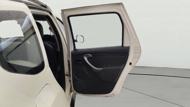 View Renault Duster Image 7 Used Renault Duster Image 7