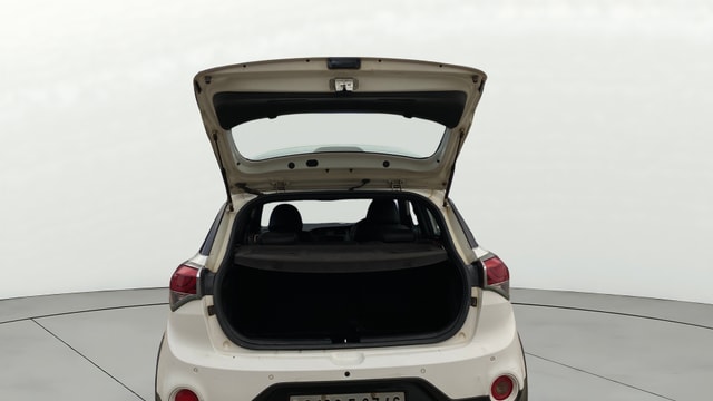 View Hyundai i20 Active Image 17 Used Hyundai i20 Active Image 17