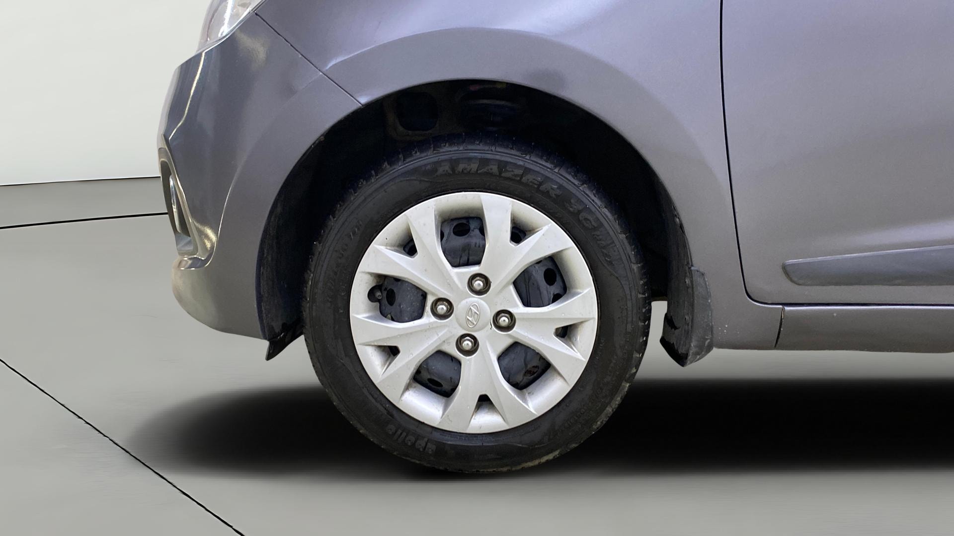View 2016 Hyundai Grand i10 Sportz 1.2 Kappa Image 27 Used 2016 Hyundai Grand i10 Sportz 1.2 Kappa Image 27