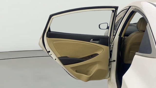 View Hyundai Verna Image 15 Used Hyundai Verna Image 15