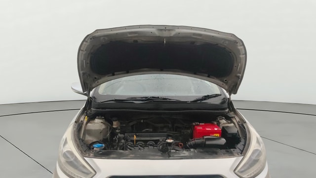 View Hyundai Fluidic Verna Image 32 Used Hyundai Fluidic Verna Image 32