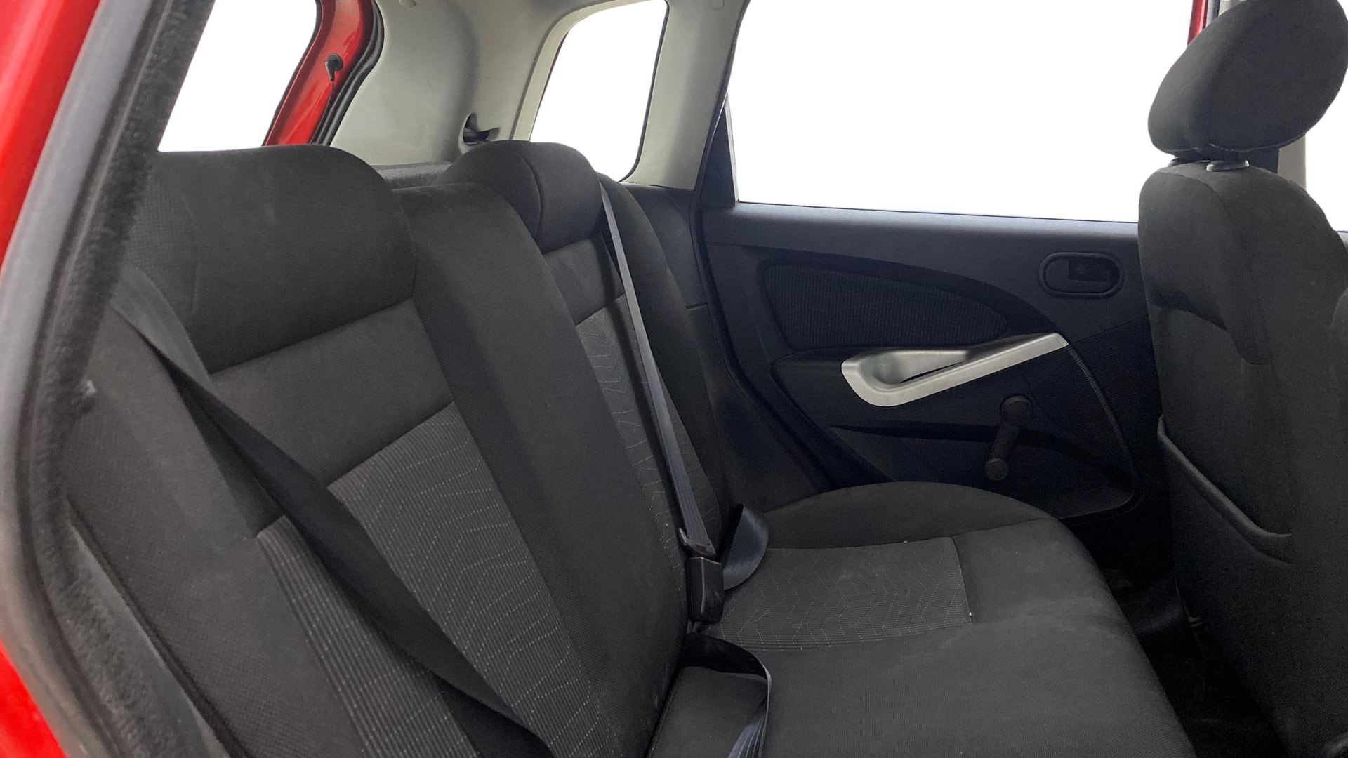 View 2013 Ford Figo 1.2P Ambiente MT BS IV Image 28 Used 2013 Ford Figo 1.2P Ambiente MT BS IV Image 28