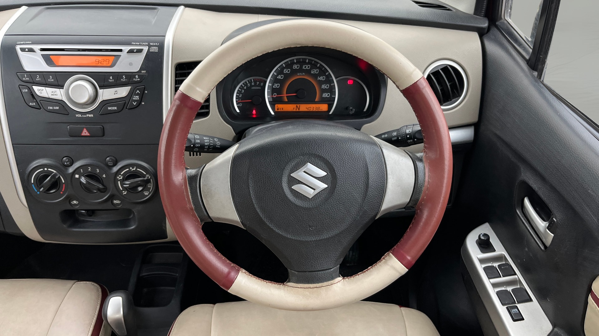 View 2016 Maruti Suzuki 1000 Base Variant Image 20 Used 2016 Maruti Suzuki 1000 Base Variant Image 20