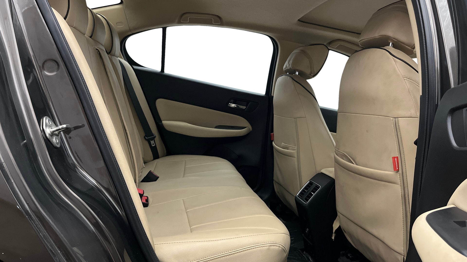 View 2022 Honda City ZX MT Diesel Anniversary Edition Image 31 Used 2022 Honda City ZX MT Diesel Anniversary Edition Image 31