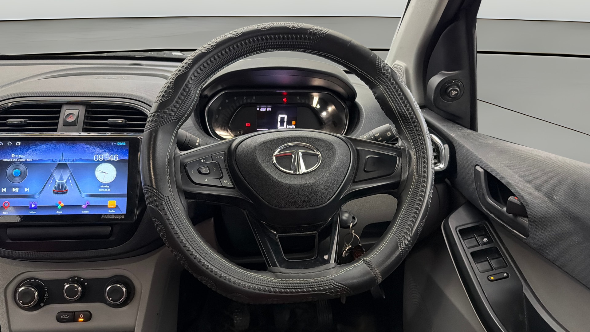 Used 2023 Tata Tiago Used 2023 Tata Tiago