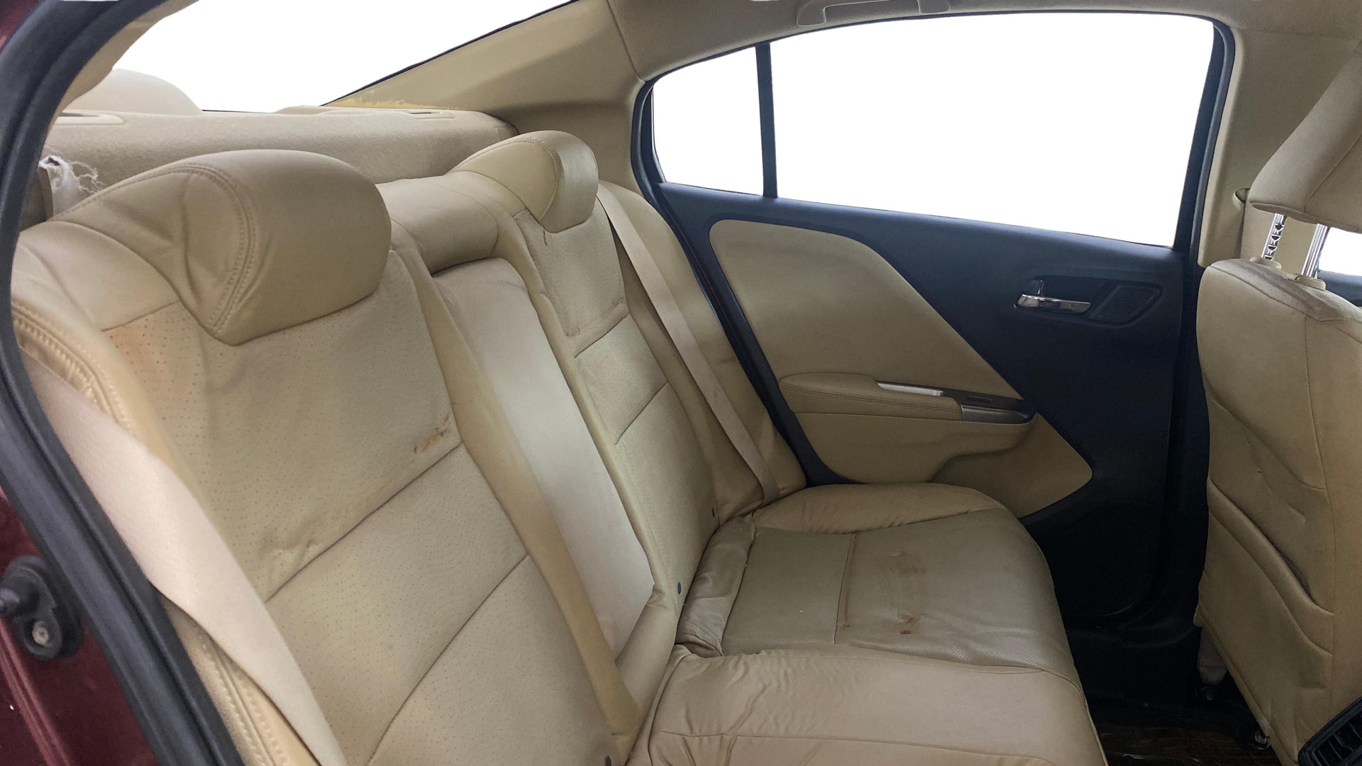 View 2016 Honda City ZX MT Diesel Anniversary Edition Image 31 Used 2016 Honda City ZX MT Diesel Anniversary Edition Image 31