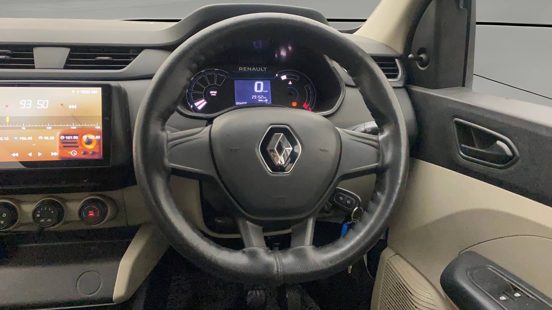 Used 2024 Renault Triber Used 2024 Renault Triber