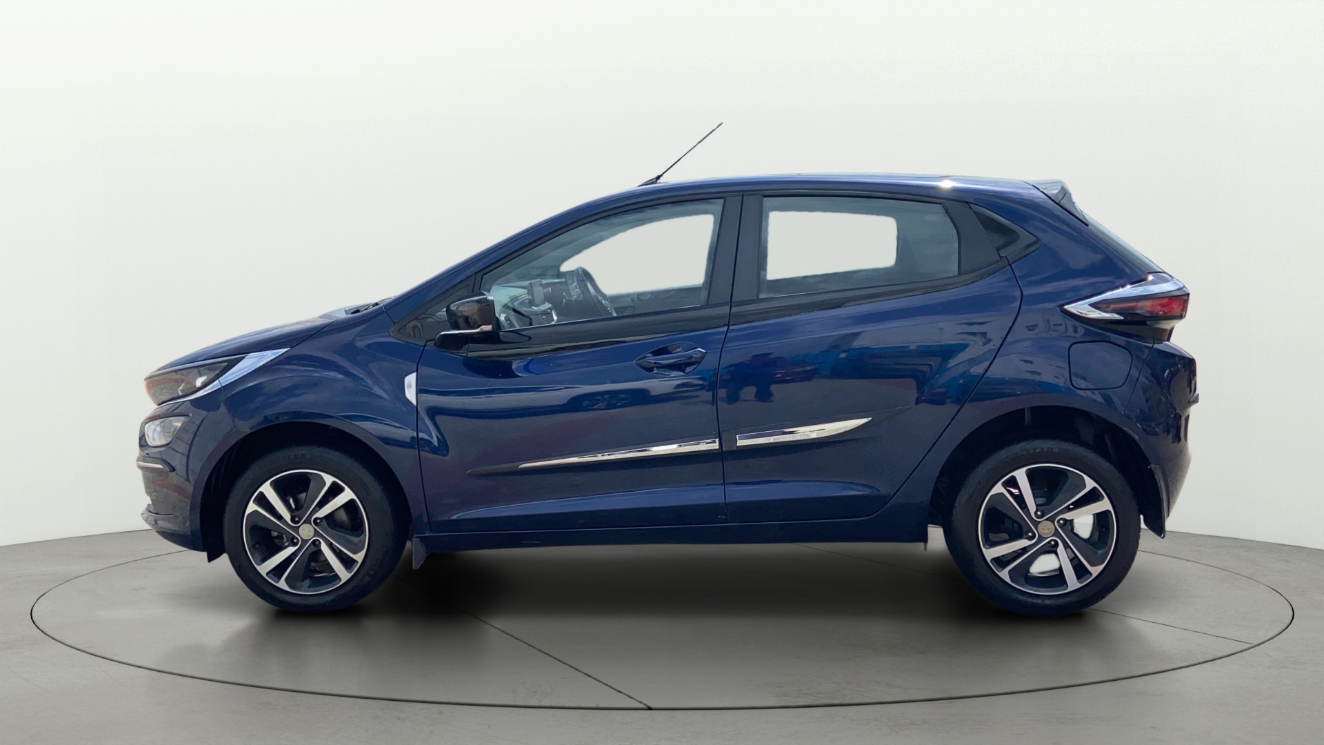 View 2022 Tata Altroz XZ Petrol Image 6 Used 2022 Tata Altroz XZ Petrol Image 6