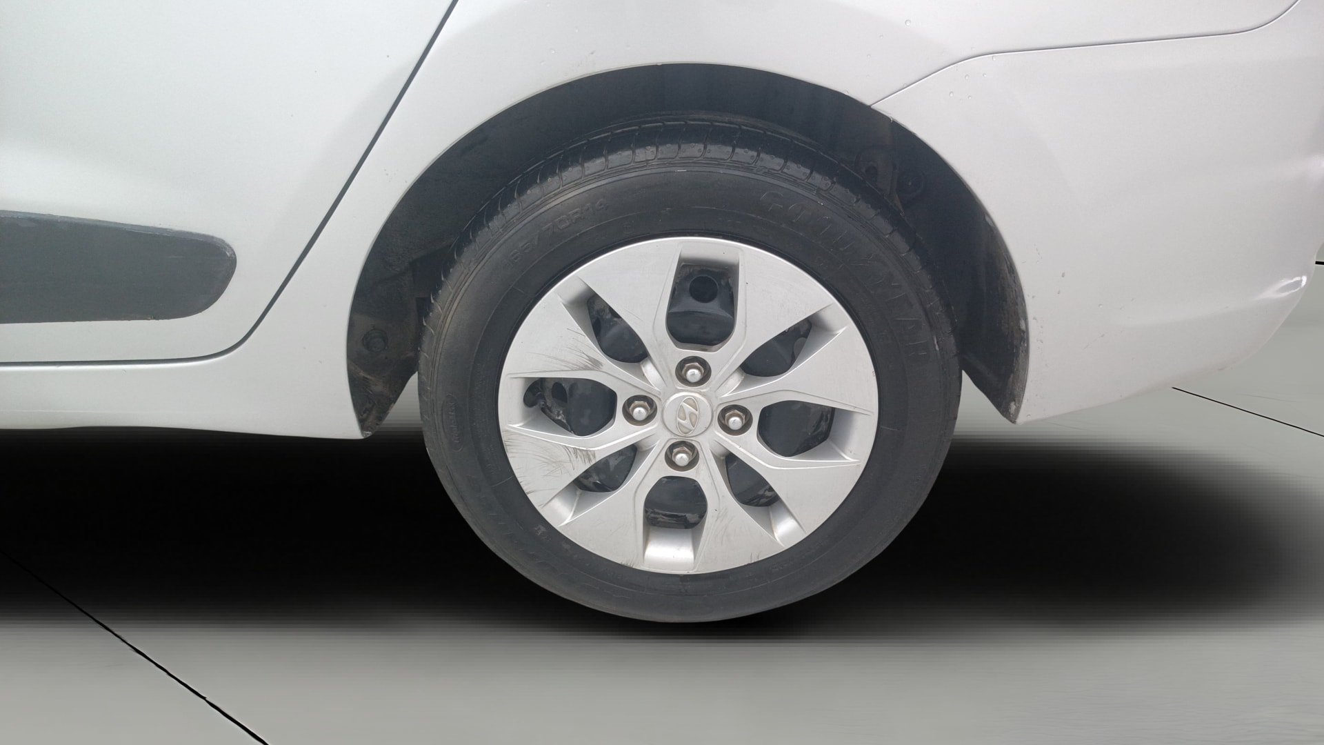 View 2014 Hyundai Xcent S Diesel Image 11 Used 2014 Hyundai Xcent S Diesel Image 11