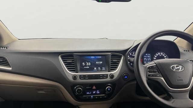 View Hyundai Verna Image 18 Used Hyundai Verna Image 18