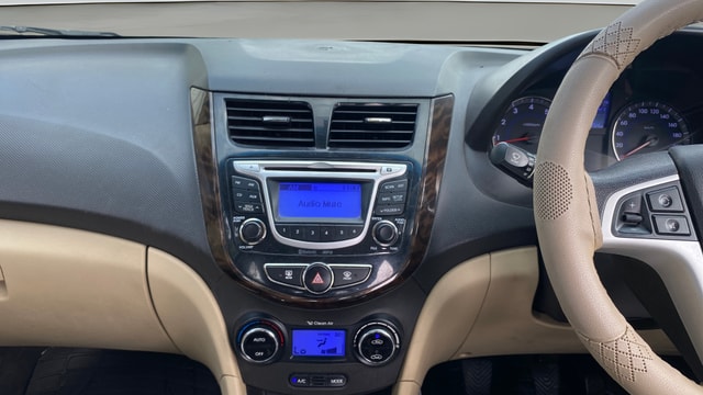 View Hyundai Fluidic Verna Image 18 Used Hyundai Fluidic Verna Image 18