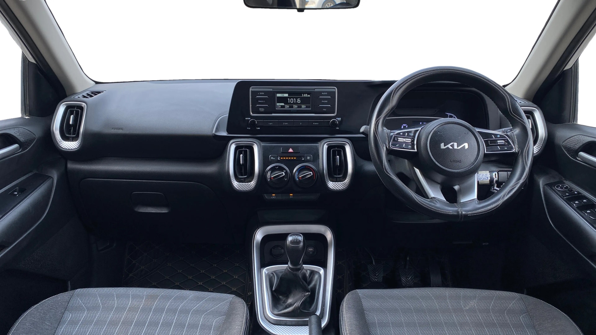 View 2022 Kia Sonet HTK Petrol Image 15 Used 2022 Kia Sonet HTK Petrol Image 15