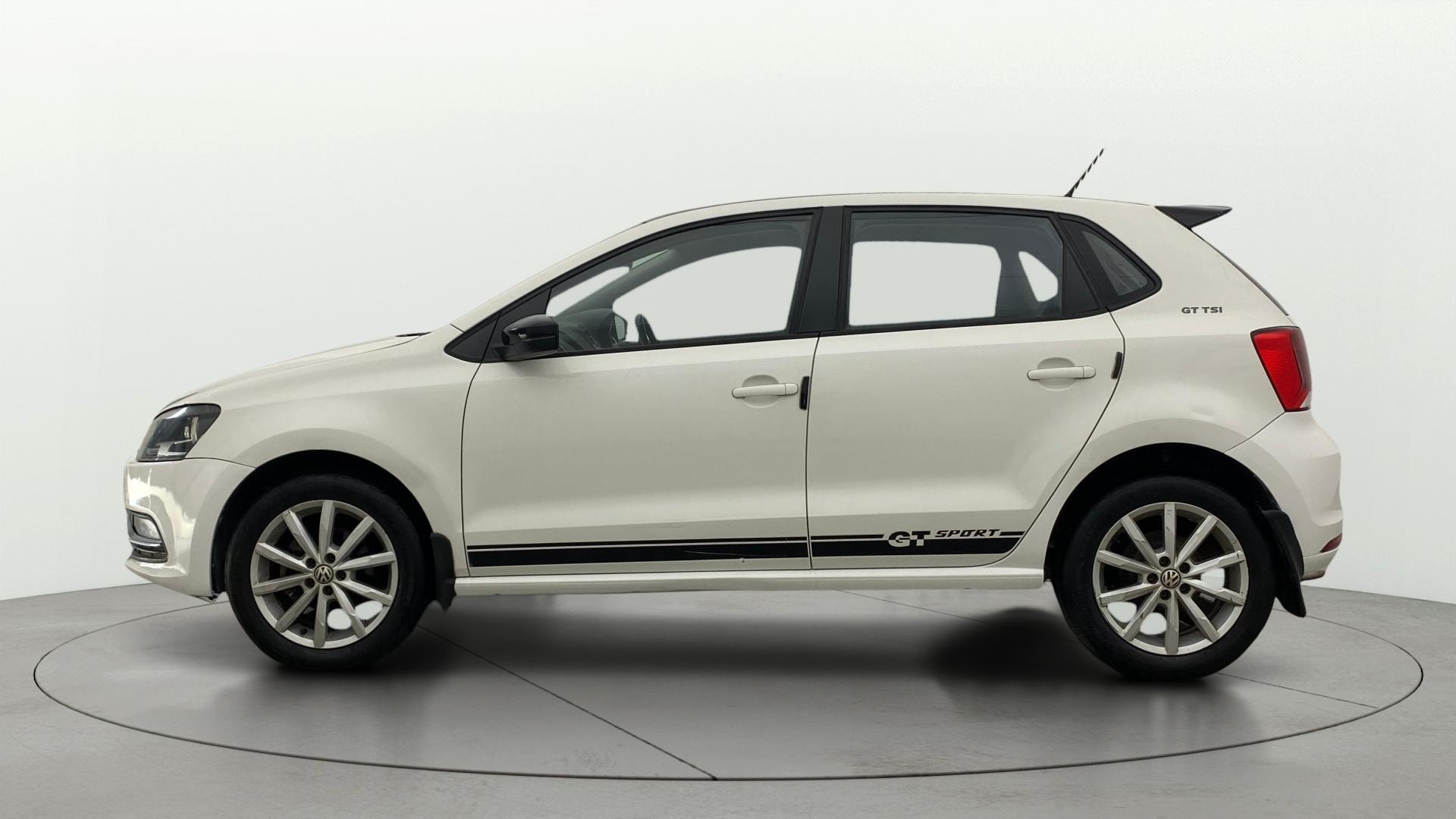 View 2017 Volkswagen Polo GT TSI Image 5 Used 2017 Volkswagen Polo GT TSI Image 5