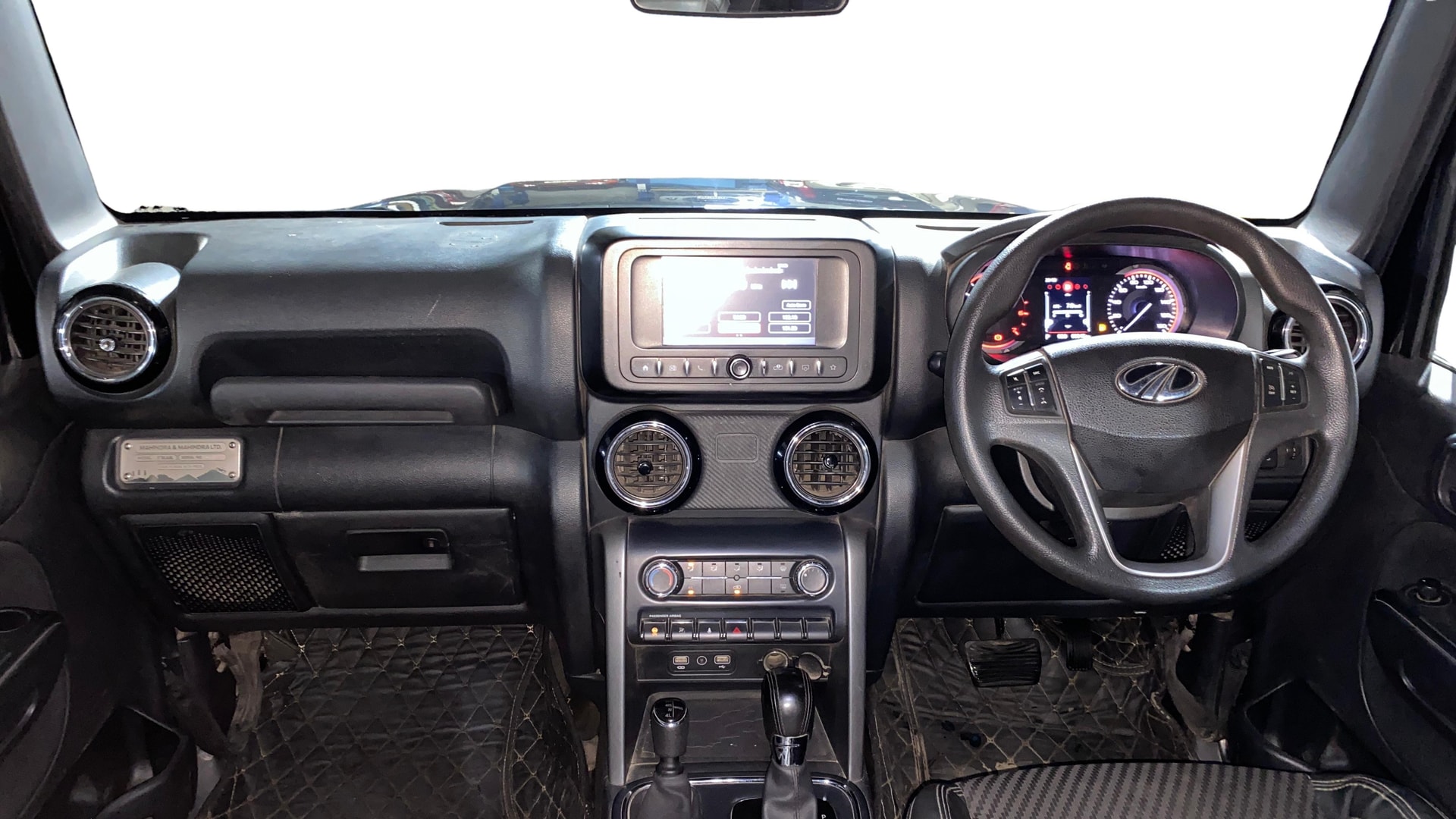View 2022 Mahindra Thar AX Standard Manual Soft Top 6 Seater Image 14 Used 2022 Mahindra Thar AX Standard Manual Soft Top 6 Seater Image 14