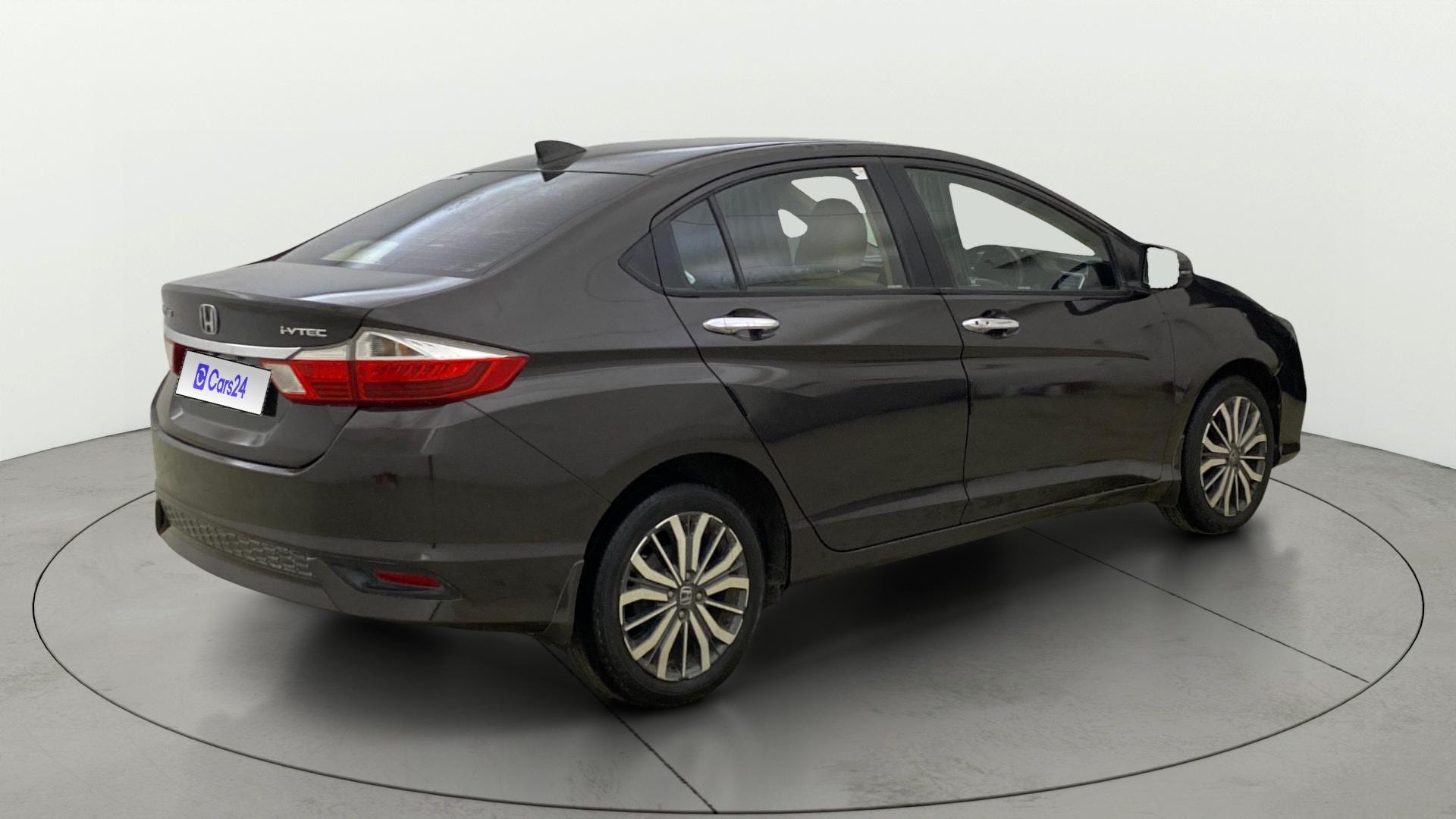 View 2020 Honda City ZX MT Diesel Anniversary Edition Image 45 Used 2020 Honda City ZX MT Diesel Anniversary Edition Image 45