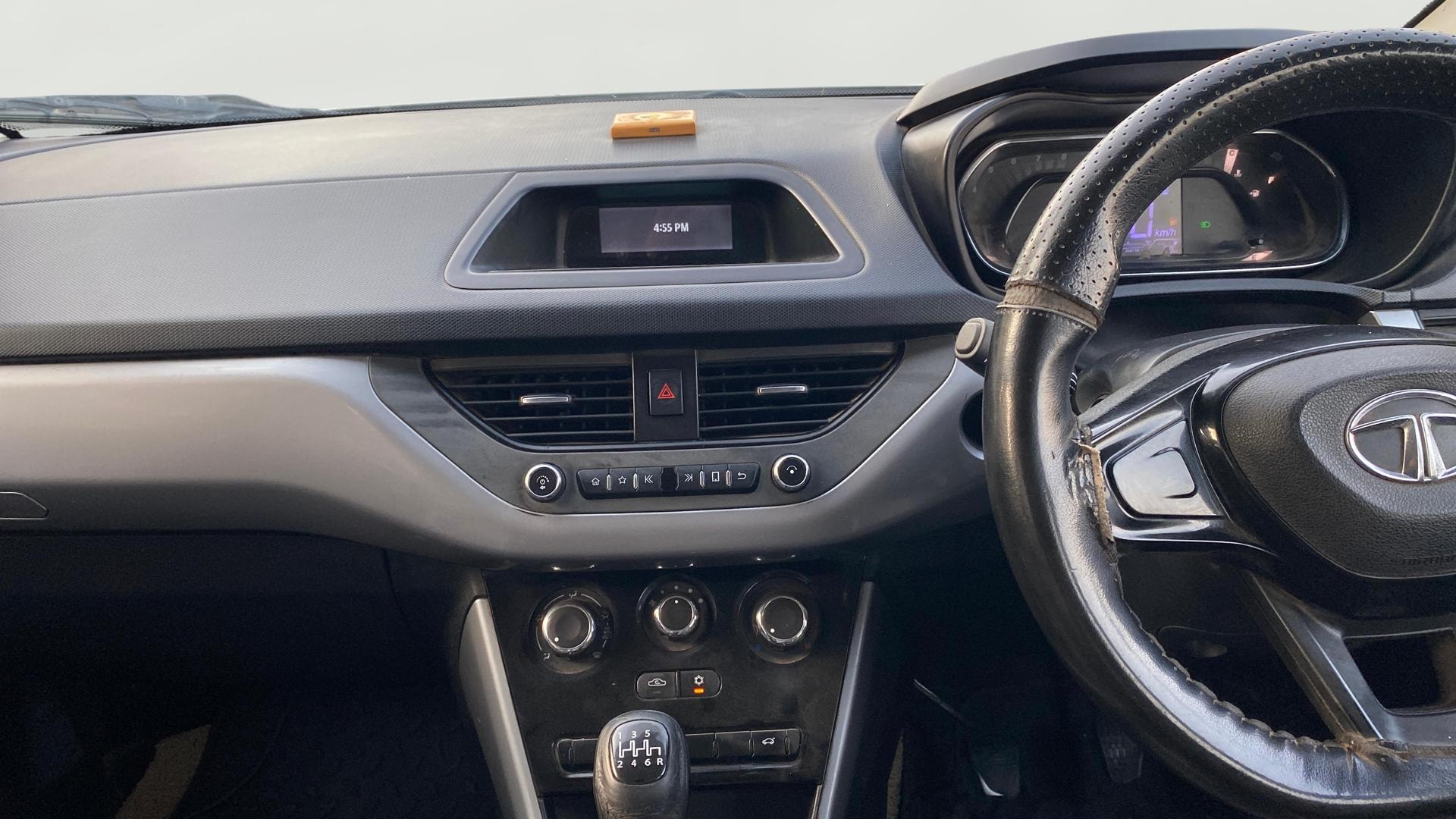 View 2020 Tata Nexon Revotorq XM Image 17 Used 2020 Tata Nexon Revotorq XM Image 17