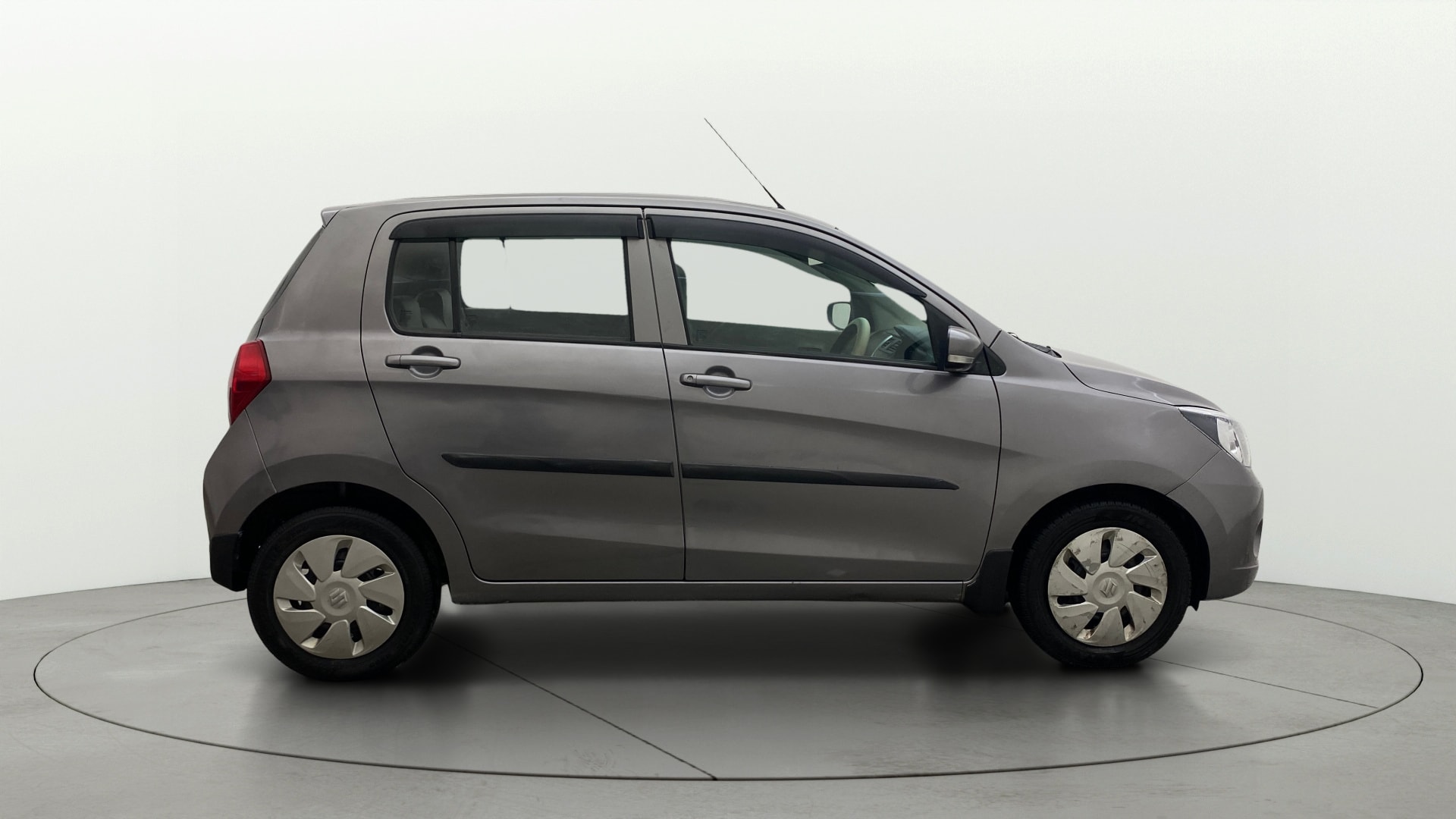 View 2016 Maruti Suzuki 1000 Base Variant Image 8 Used 2016 Maruti Suzuki 1000 Base Variant Image 8