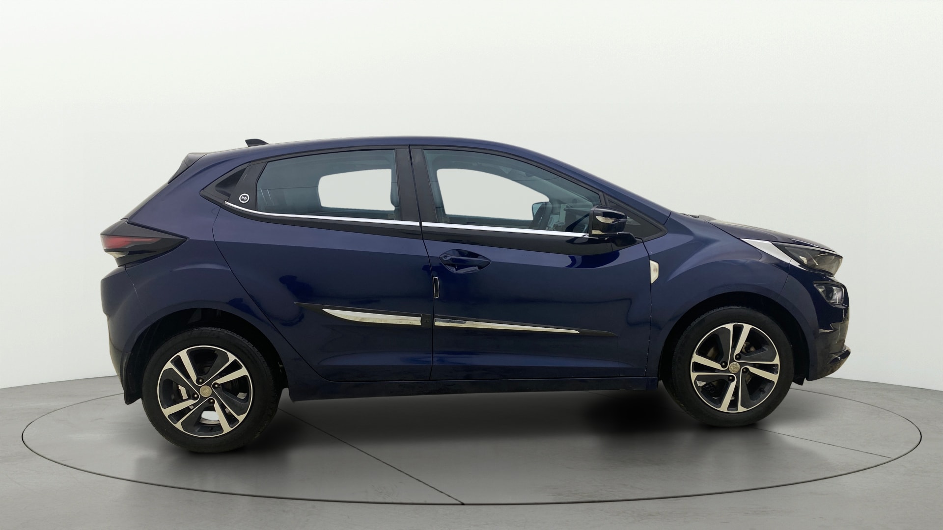View 2023 Tata Altroz XZ Petrol Image 27 Used 2023 Tata Altroz XZ Petrol Image 27