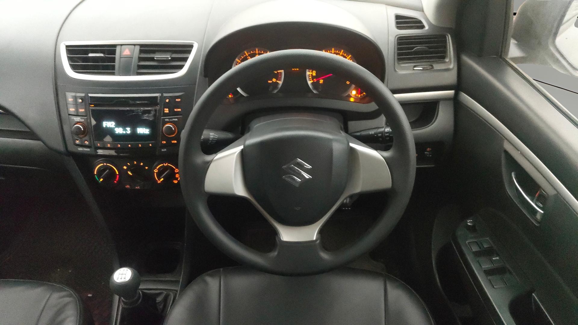 View 2013 Maruti Suzuki 1000 Base Variant Image 20 Used 2013 Maruti Suzuki 1000 Base Variant Image 20