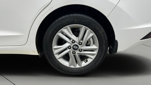 View Hyundai Elantra Image 12 Used Hyundai Elantra Image 12