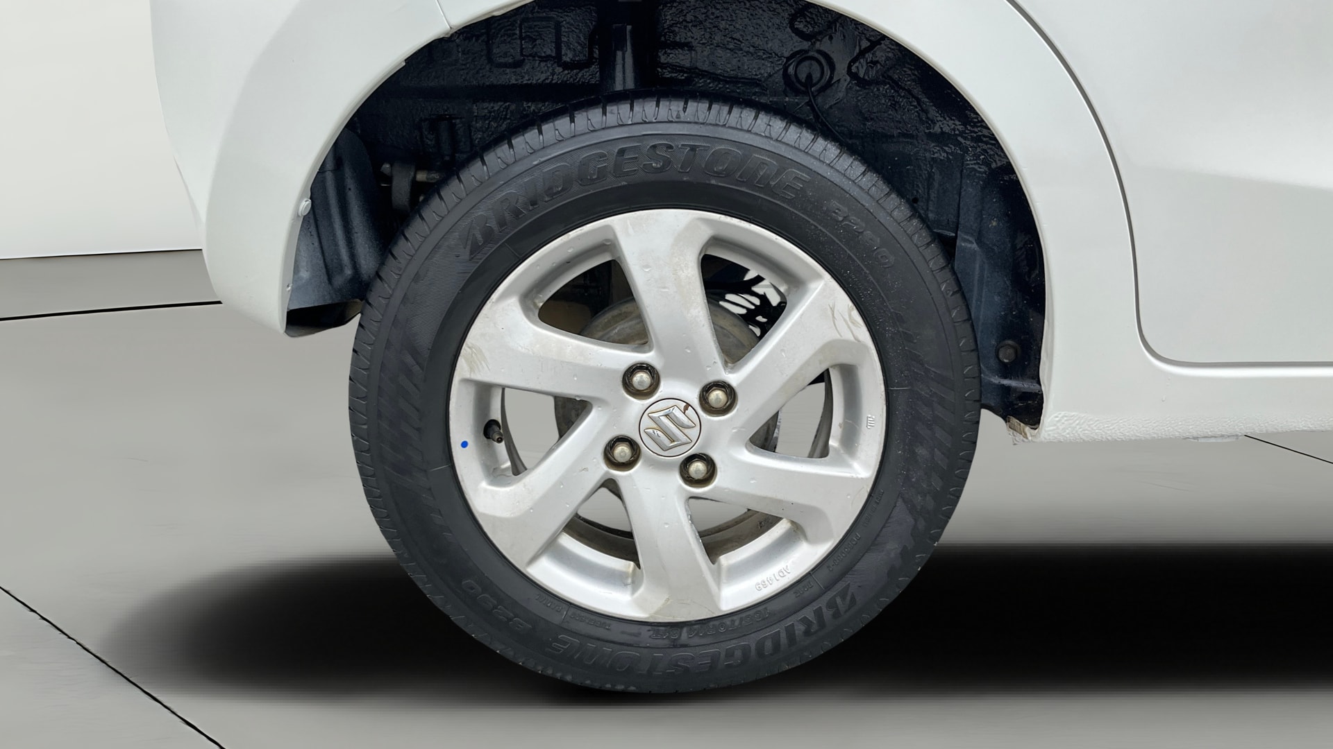View 2015 Maruti Suzuki 1000 Base Variant Image 23 Used 2015 Maruti Suzuki 1000 Base Variant Image 23