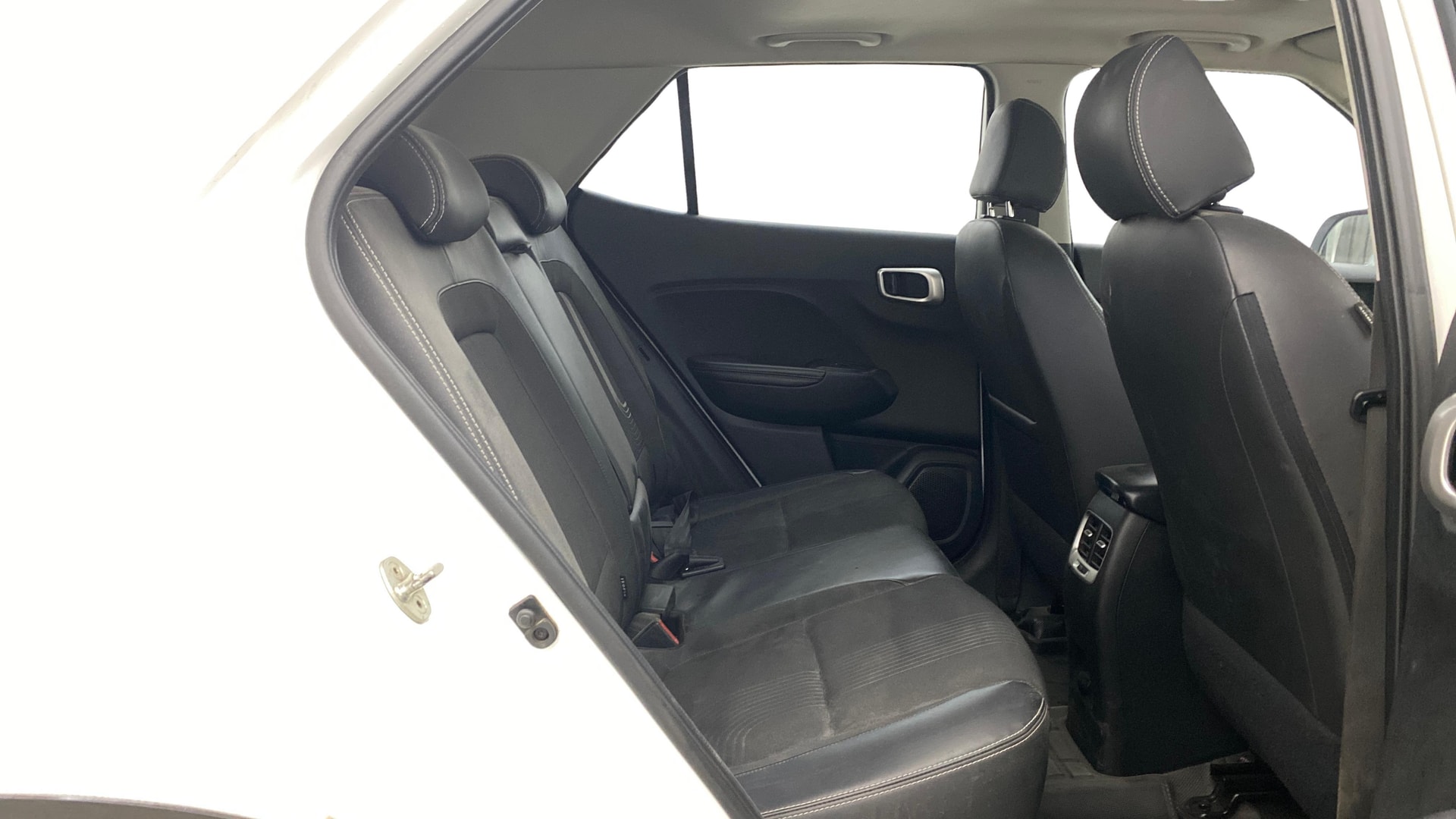 View 2019 Hyundai Venue E 1.2 Petrol BS IV Image 31 Used 2019 Hyundai Venue E 1.2 Petrol BS IV Image 31
