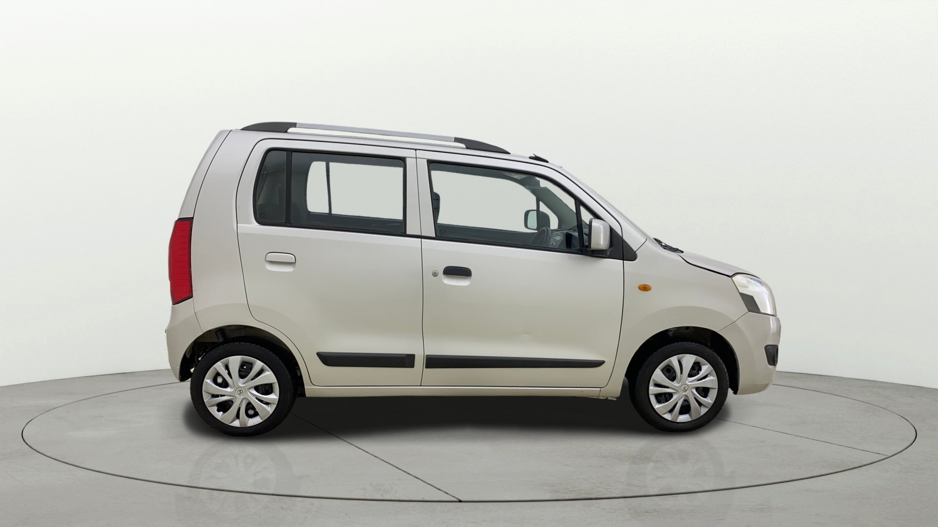 View 2015 Maruti Suzuki 1000 Base Variant Image 26 Used 2015 Maruti Suzuki 1000 Base Variant Image 26