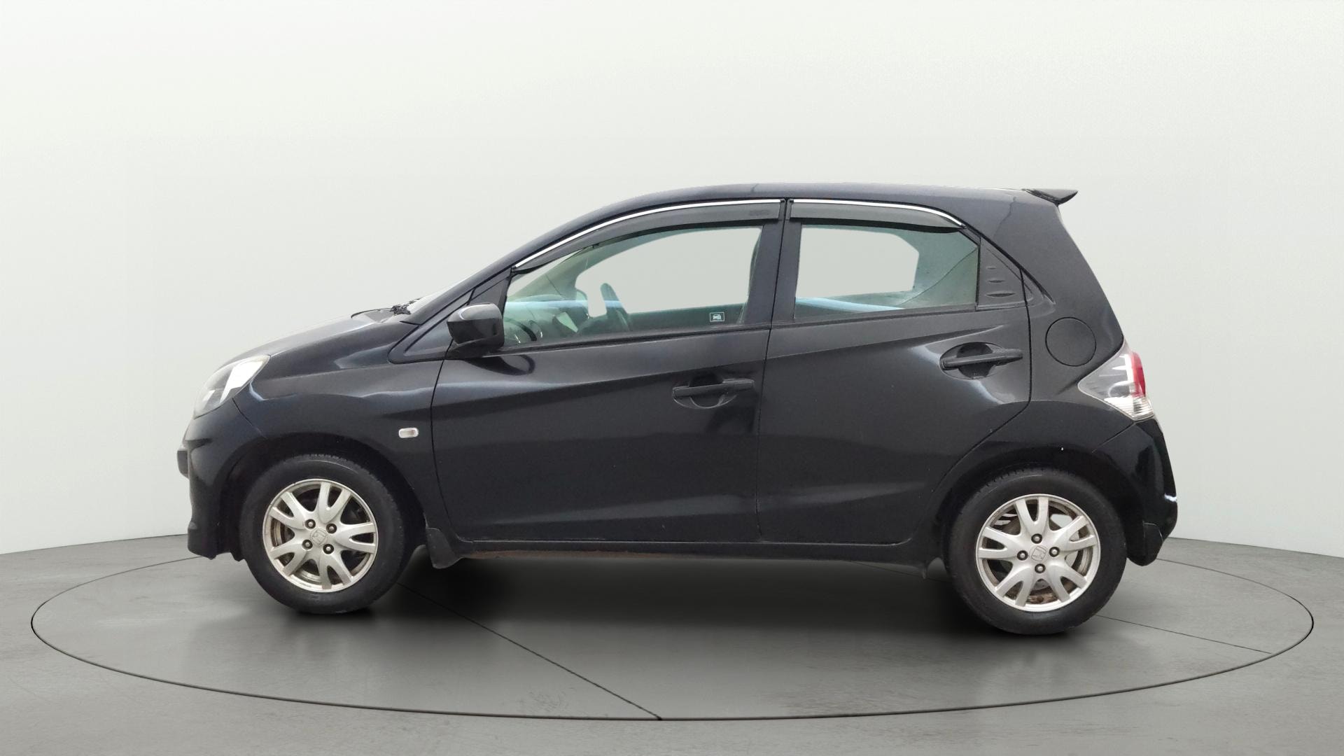 View 2013 Honda Brio VX AT Petrol Image 5 Used 2013 Honda Brio VX AT Petrol Image 5